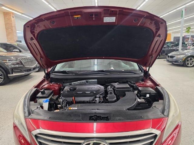 Hyundai Sonata 4dr Sdn 2.4L SE 2015