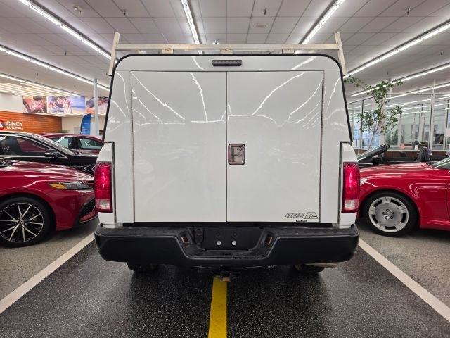 RAM 1500 Classic Tradesman 4x4 Quad Cab 6'4" Box 2023