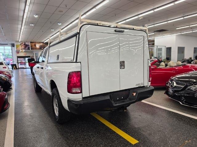 RAM 1500 Classic Tradesman 4x4 Quad Cab 6'4" Box 2023