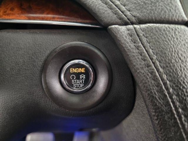 Lincoln MKT 4dr Wgn 3.7L AWD w/Livery Pkg 2015