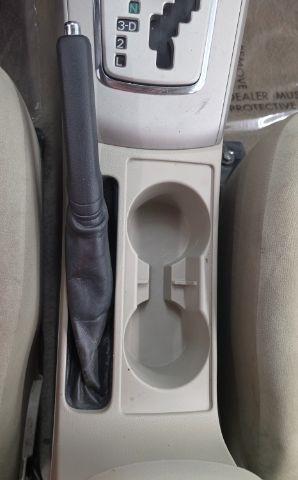 Toyota Corolla 4dr Sdn Auto LE (Natl) 2011