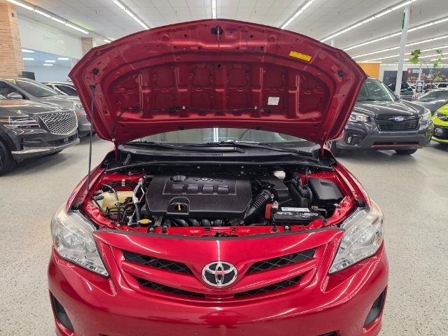 Toyota Corolla 4dr Sdn Auto LE (Natl) 2011