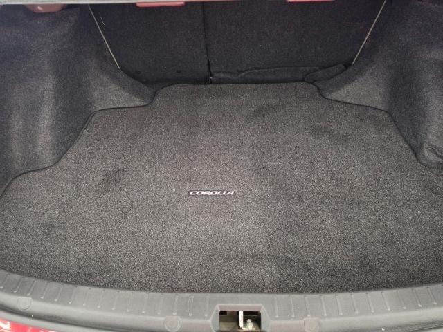 Toyota Corolla 4dr Sdn Auto LE (Natl) 2011