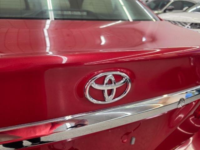 Toyota Corolla 4dr Sdn Auto LE (Natl) 2011