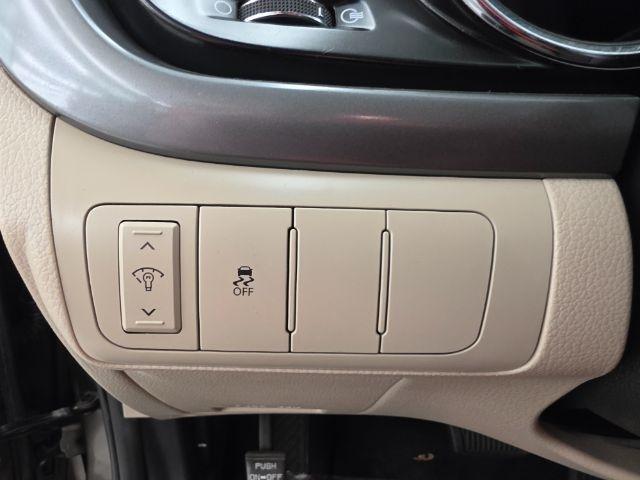 Kia Optima 4dr Sdn 2.4L Auto LX 2011