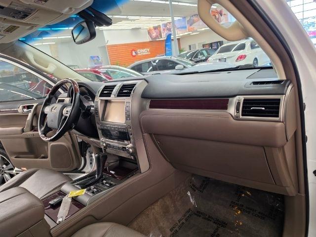 Lexus GX 460 4WD 4dr Luxury 2015