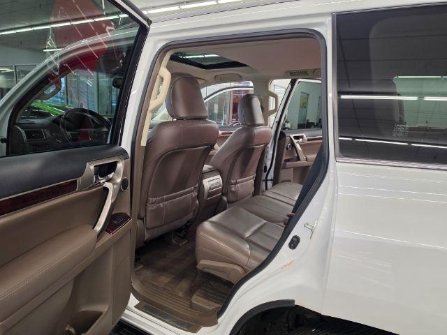 Lexus GX 460 4WD 4dr Luxury 2015