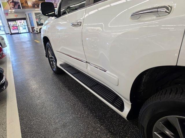 Lexus GX 460 4WD 4dr Luxury 2015