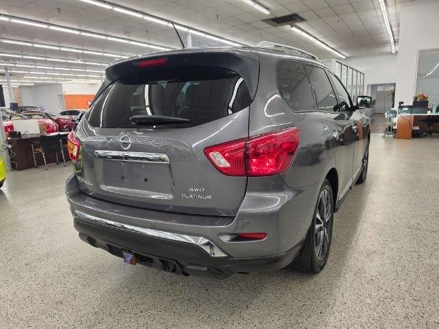 Nissan Pathfinder 4x4 Platinum 2018
