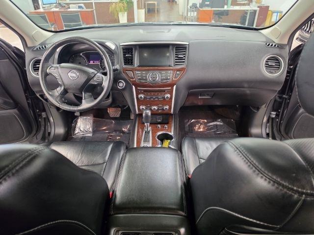 Nissan Pathfinder 4x4 Platinum 2018