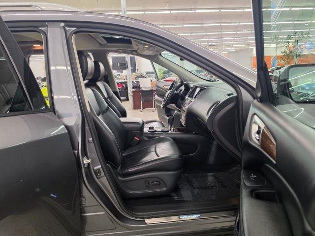 Nissan Pathfinder 4x4 Platinum 2018