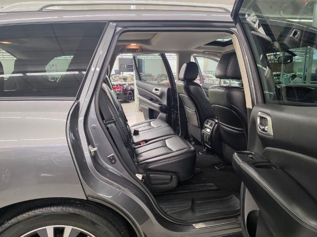 Nissan Pathfinder 4x4 Platinum 2018