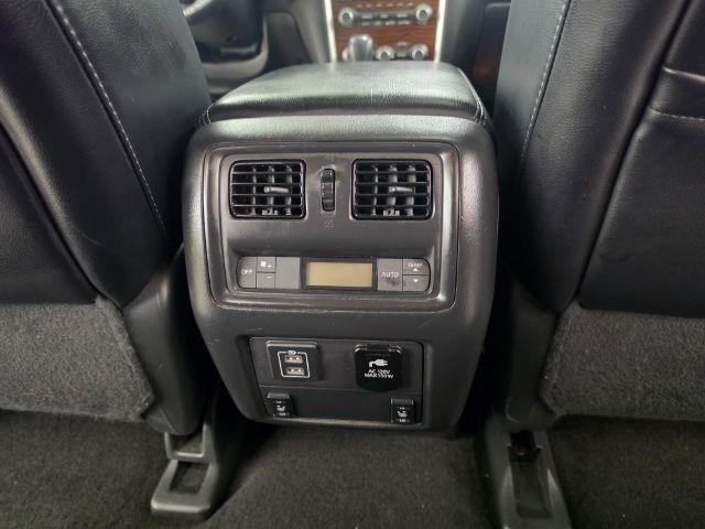 Nissan Pathfinder 4x4 Platinum 2018