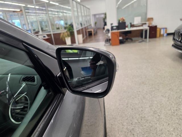 Nissan Pathfinder 4x4 Platinum 2018