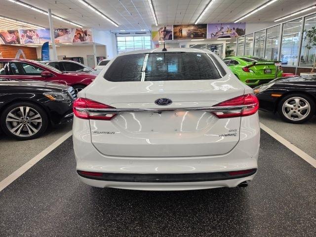 Ford Fusion Hybrid SE FWD 2018