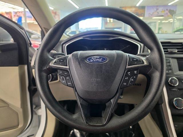 Ford Fusion Hybrid SE FWD 2018