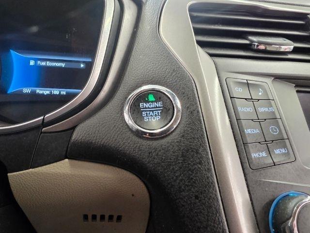 Ford Fusion Hybrid SE FWD 2018