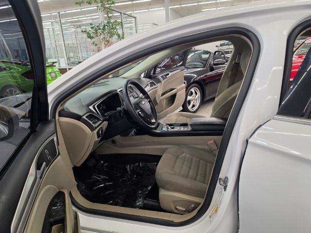 Ford Fusion Hybrid SE FWD 2018