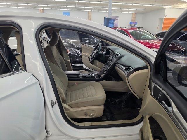 Ford Fusion Hybrid SE FWD 2018