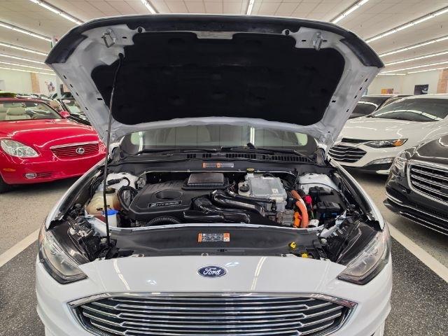 Ford Fusion Hybrid SE FWD 2018