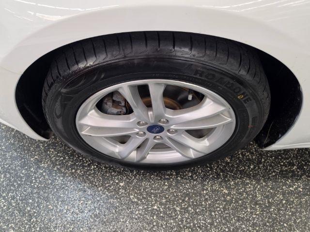 Ford Fusion Hybrid SE FWD 2018