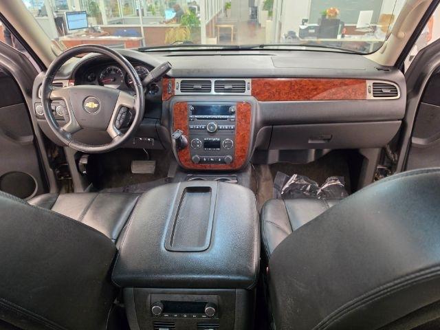 Chevrolet Avalanche 4WD Crew Cab LT 2012