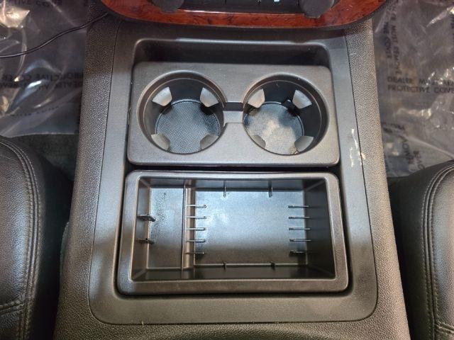Chevrolet Avalanche 4WD Crew Cab LT 2012
