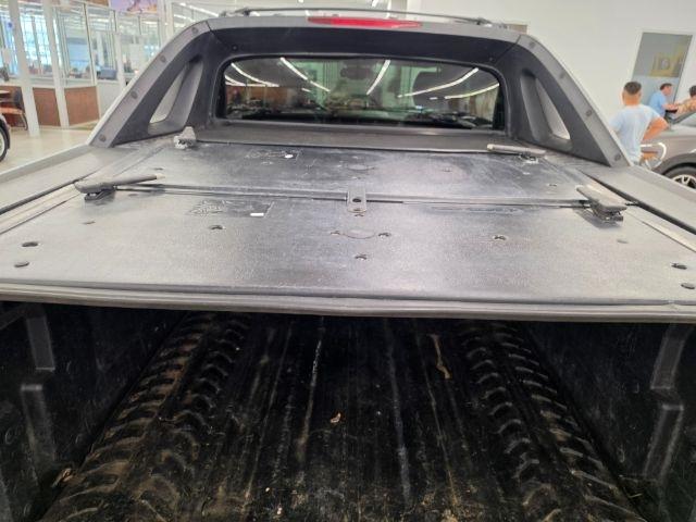 Chevrolet Avalanche 4WD Crew Cab LT 2012
