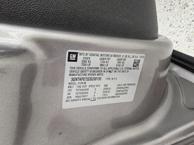 Chevrolet Avalanche 4WD Crew Cab LT 2012