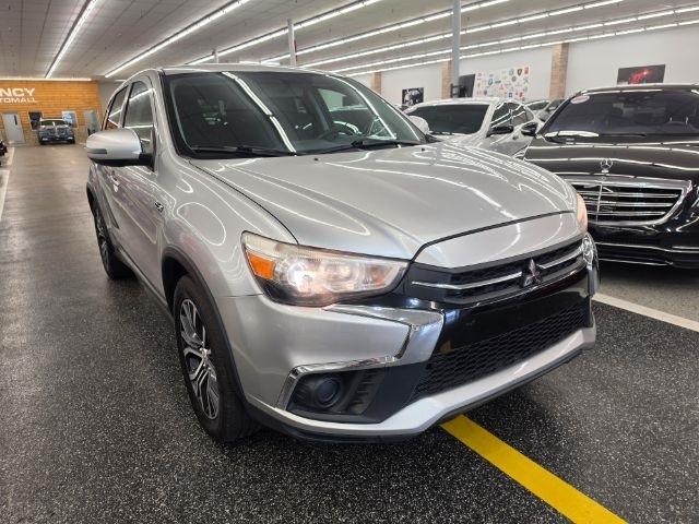 Mitsubishi Outlander Sport ES 2.0 CVT 2019