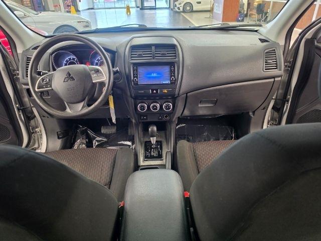 Mitsubishi Outlander Sport ES 2.0 CVT 2019