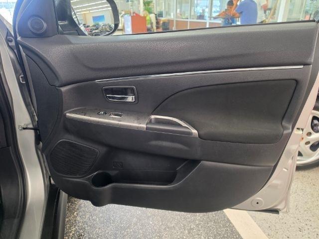 Mitsubishi Outlander Sport ES 2.0 CVT 2019