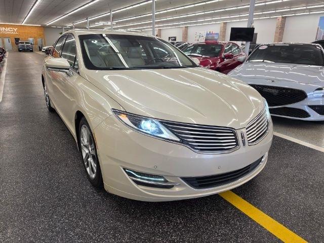 Lincoln MKZ 4dr Sdn FWD 2015