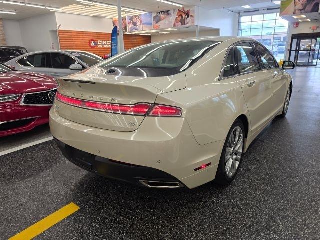 Lincoln MKZ 4dr Sdn FWD 2015