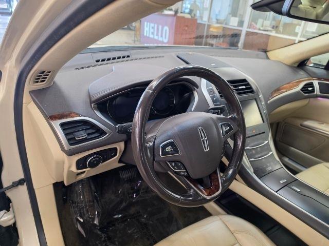Lincoln MKZ 4dr Sdn FWD 2015