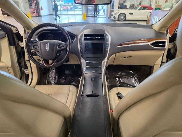 Lincoln MKZ 4dr Sdn FWD 2015