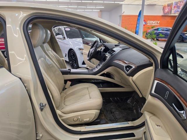 Lincoln MKZ 4dr Sdn FWD 2015