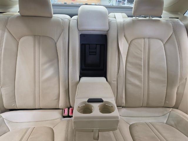 Lincoln MKZ 4dr Sdn FWD 2015