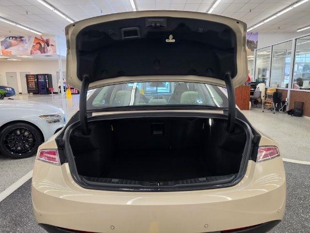 Lincoln MKZ 4dr Sdn FWD 2015