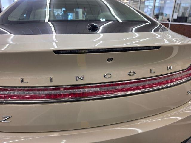 Lincoln MKZ 4dr Sdn FWD 2015