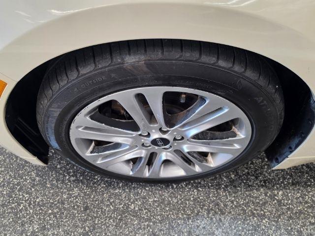 Lincoln MKZ 4dr Sdn FWD 2015
