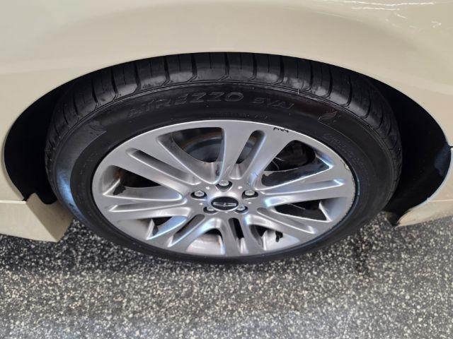 Lincoln MKZ 4dr Sdn FWD 2015