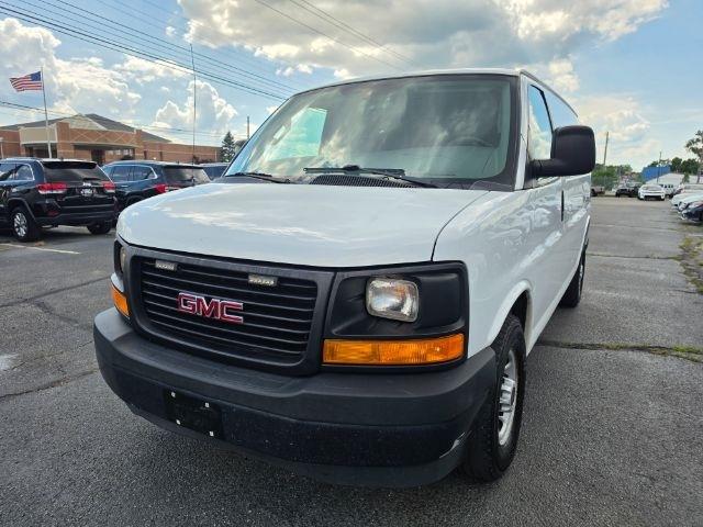 2017 GMC Savana Cargo Van RWD 2500 135"