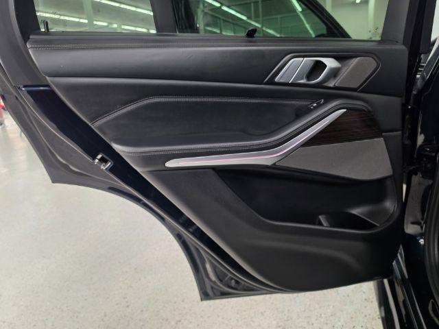 BMW X5 photo 30