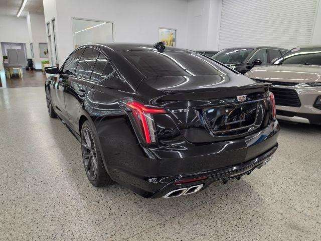 Cadillac CT5 photo 7