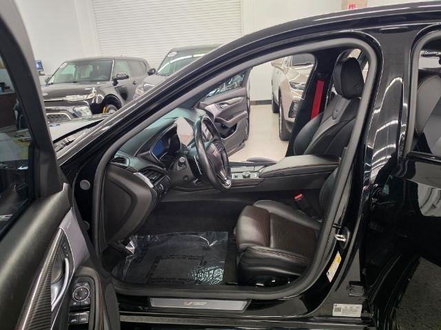 Cadillac CT5 photo 36