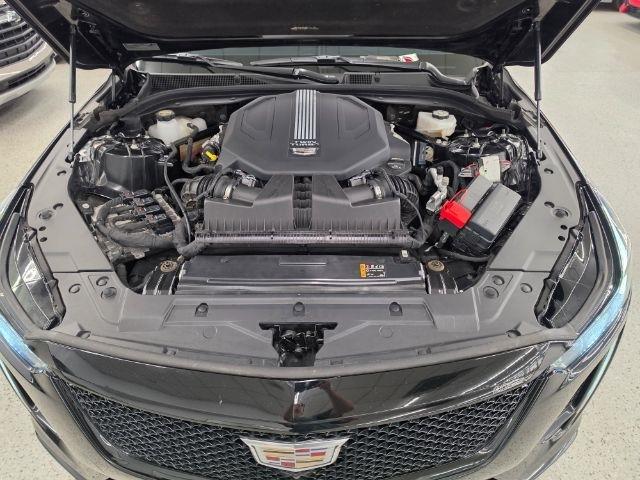 Cadillac CT5 photo 46