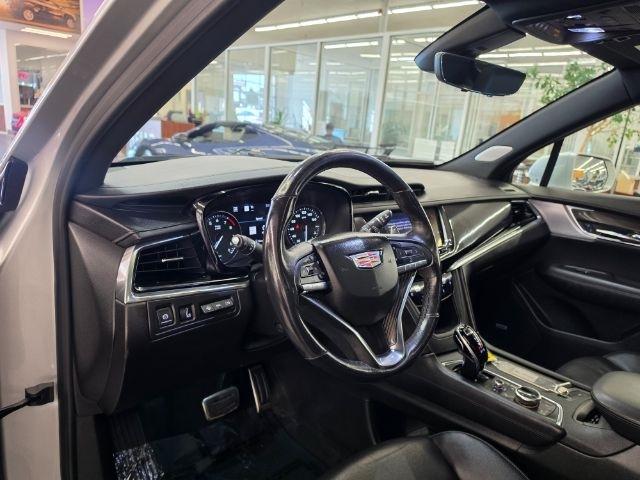 Cadillac XT6 photo 8