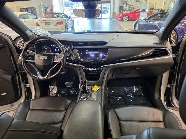 Cadillac XT6 photo 10