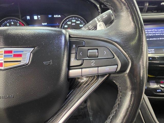 Cadillac XT6 photo 13